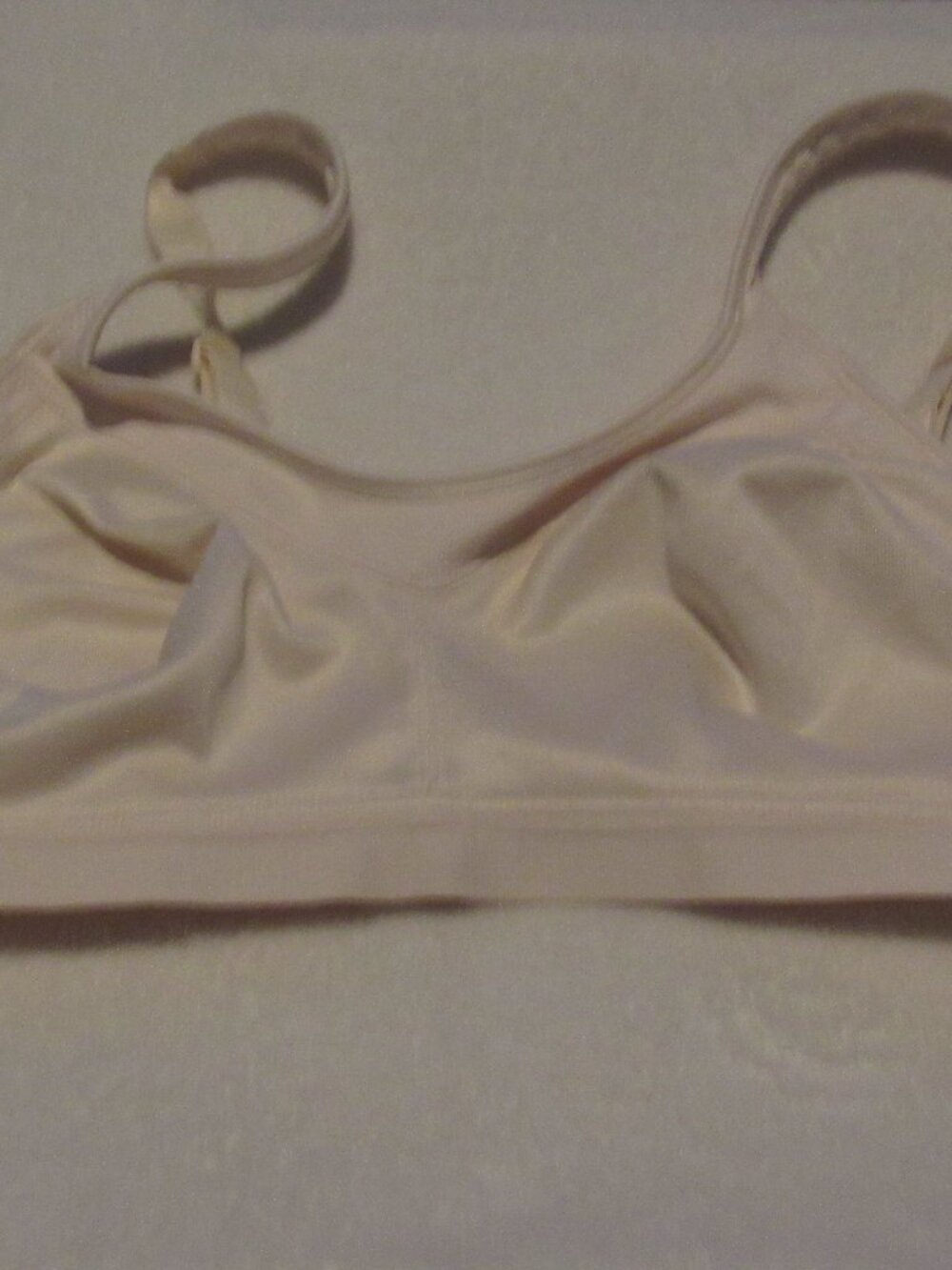 Playtex 18 Hour Beige Bra Size 40C
